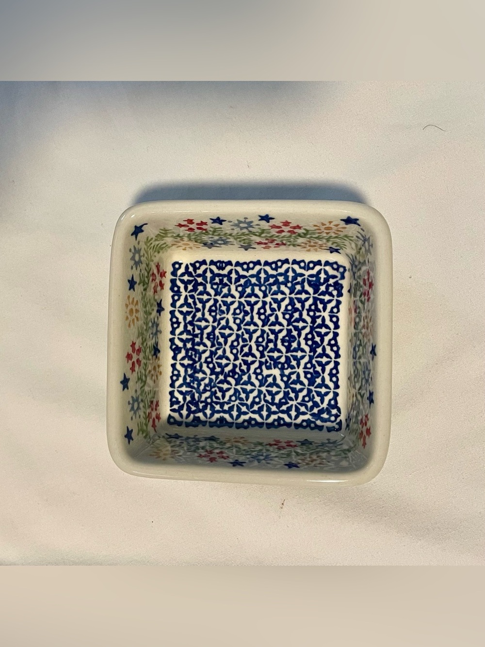 Polish Pottery Manufaktura in Boleslawcu - Square Dish/Bowl - Floral Christmas